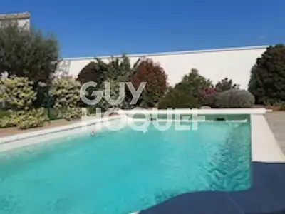 Maison, 190 m²