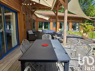 Maison, 243 m²