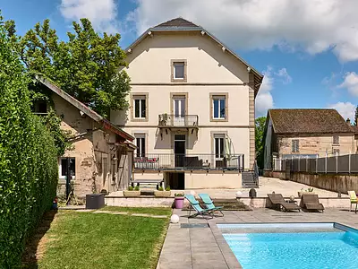 Maison, 331 m²