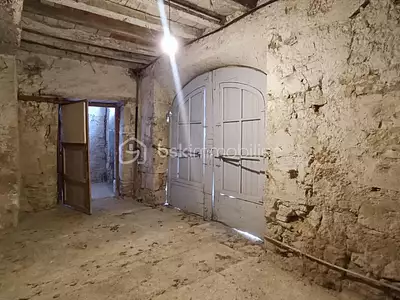 Maison, 650 m²