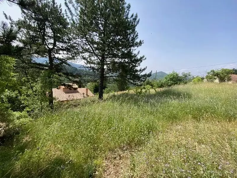 Terrain, 2 253 m²