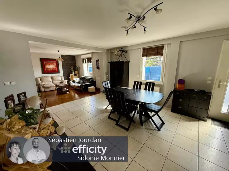 Maison, 113 m²
