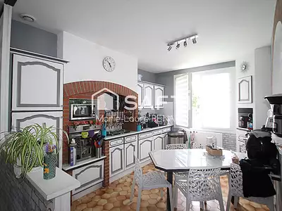 Maison, 200 m²