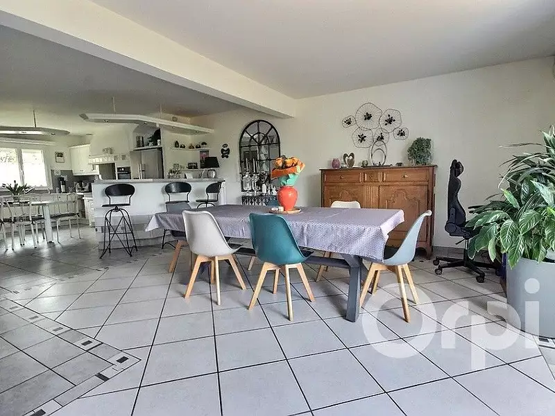 Maison, 147 m²