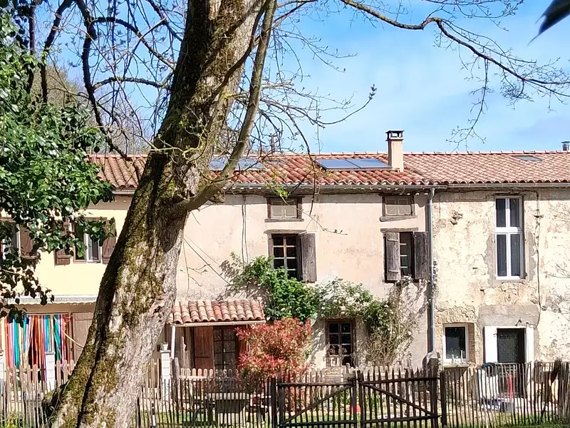 Maison, 225 m²