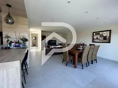Maison, 155 m²
