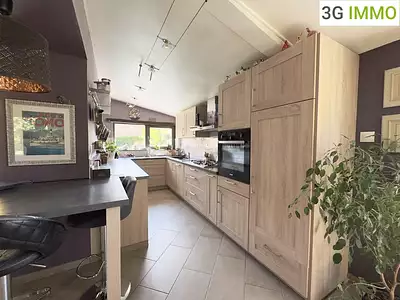 Maison, 232 m²