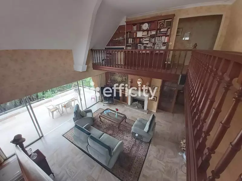 Maison, 190 m²