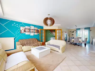 Maison, 165 m²