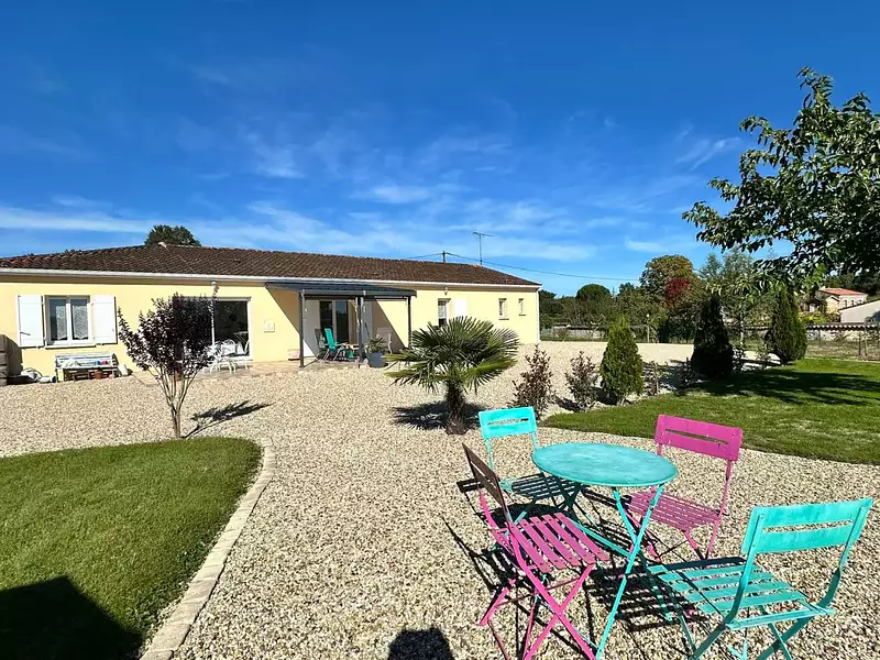 Maison, 151 m²