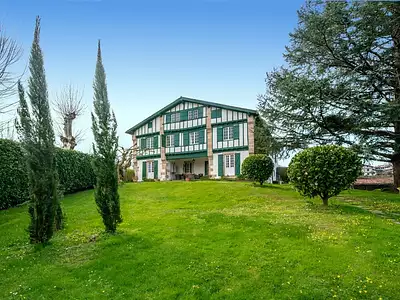 Maison, 650 m²