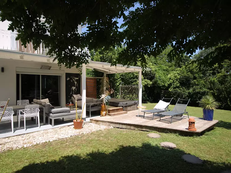 Maison, 198 m²