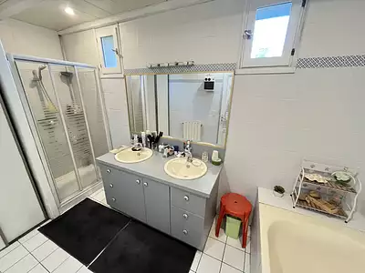 Maison, 190 m²