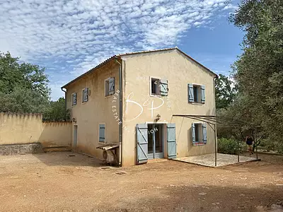 Maison, 217 m²