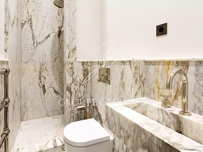 Appartement, 216,16 m²