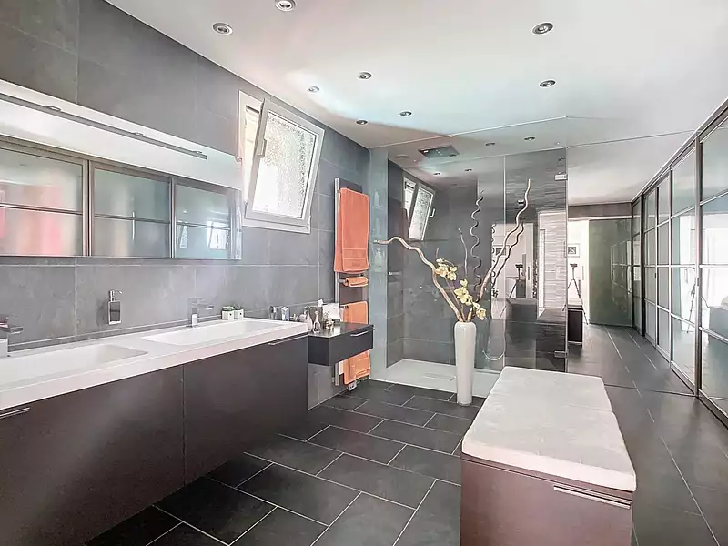 Maison, 286 m²