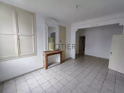 Immeuble, 370 m²