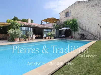 Maison, 301 m²