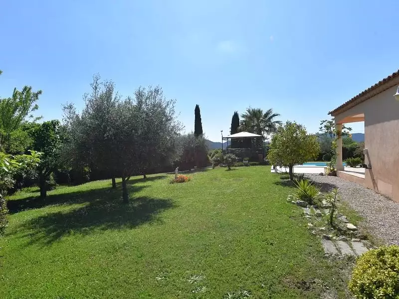 Maison, 185 m²