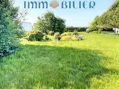 Terrain, 697 m²