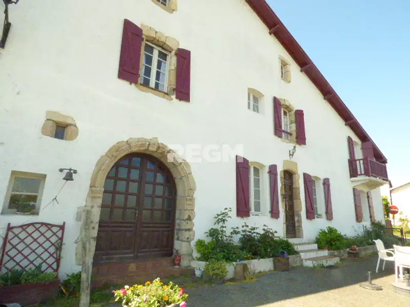 Maison, 400 m²