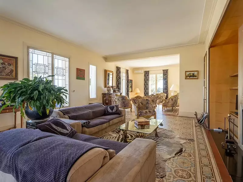 Maison, 338 m²