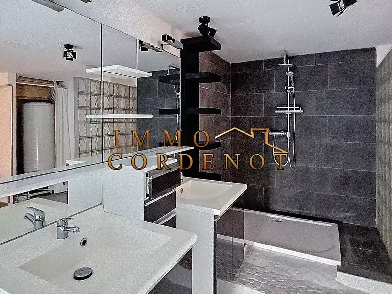 Maison, 70 m²