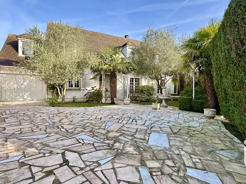 Maison, 195 m²
