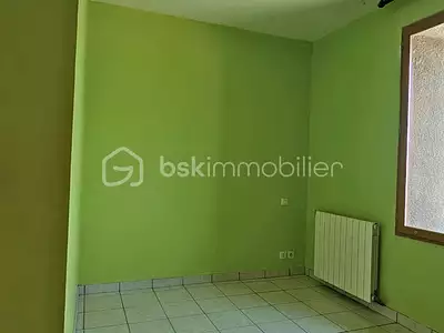 Maison, 196 m²