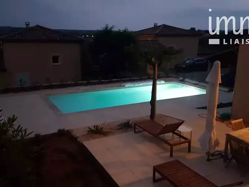 Maison, 84 m²