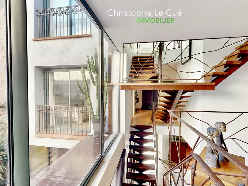 Maison, 256 m²