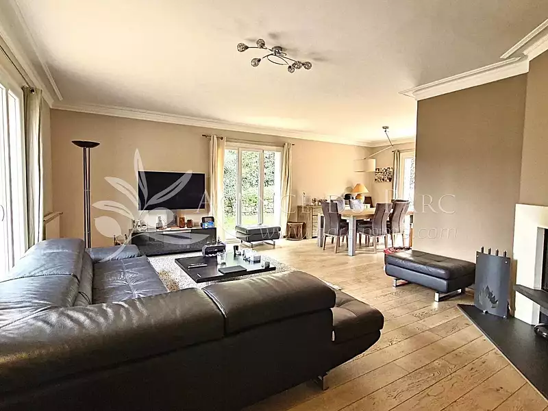 Maison, 180 m²