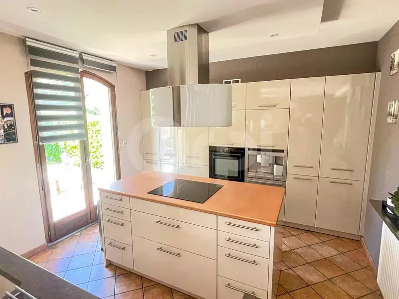 Maison, 150 m²