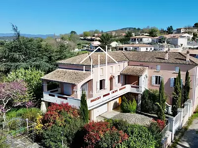 Maison, 193 m²