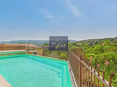Maison, 267 m²