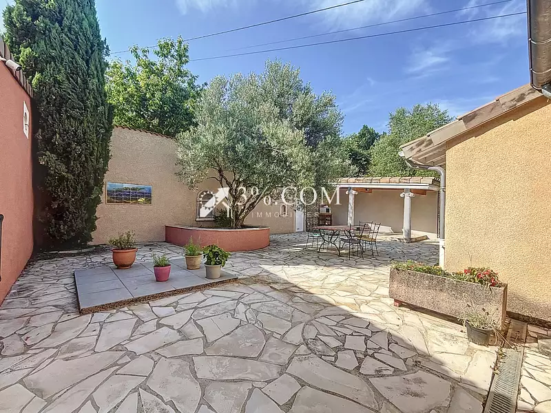 Maison, 182,45 m²