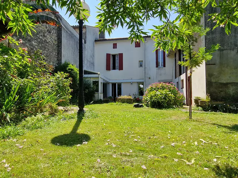 Maison, 373 m²