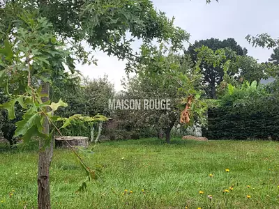 Terrain, 696 m²