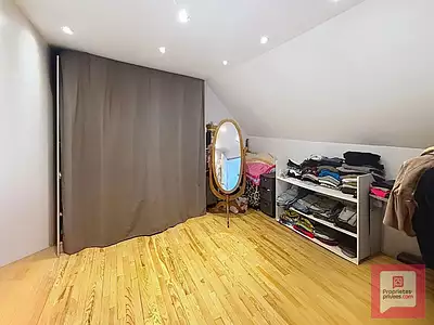 Maison, 250 m²