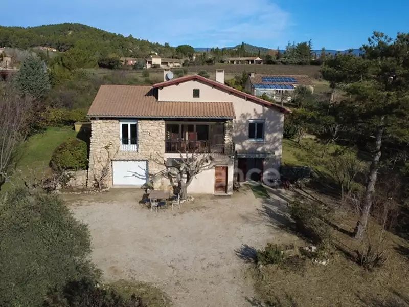 Maison, 143 m²