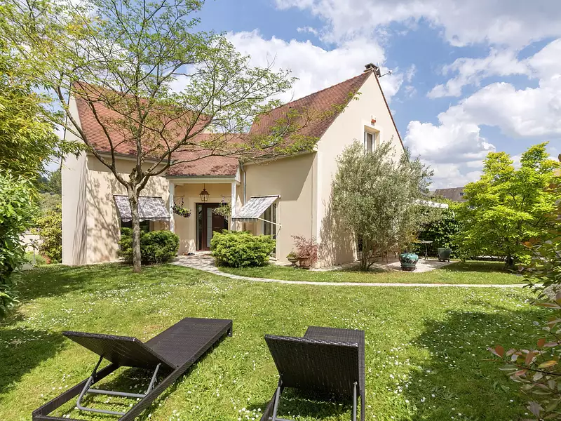Maison, 169 m²