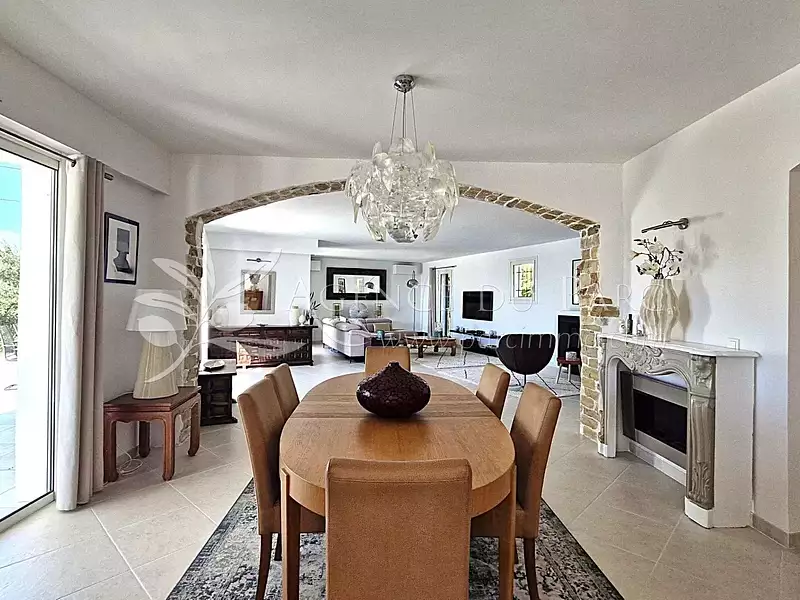 Maison, 206 m²