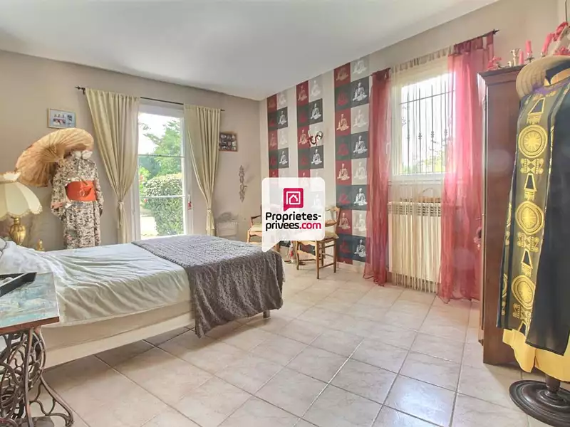 Maison, 230 m²