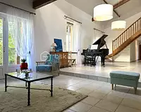 Maison, 240 m²