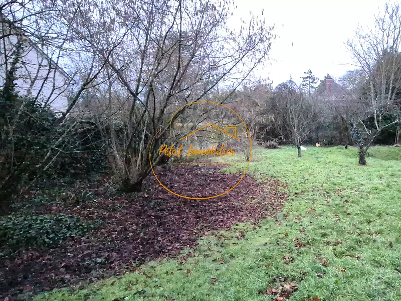 Terrain, 673 m²