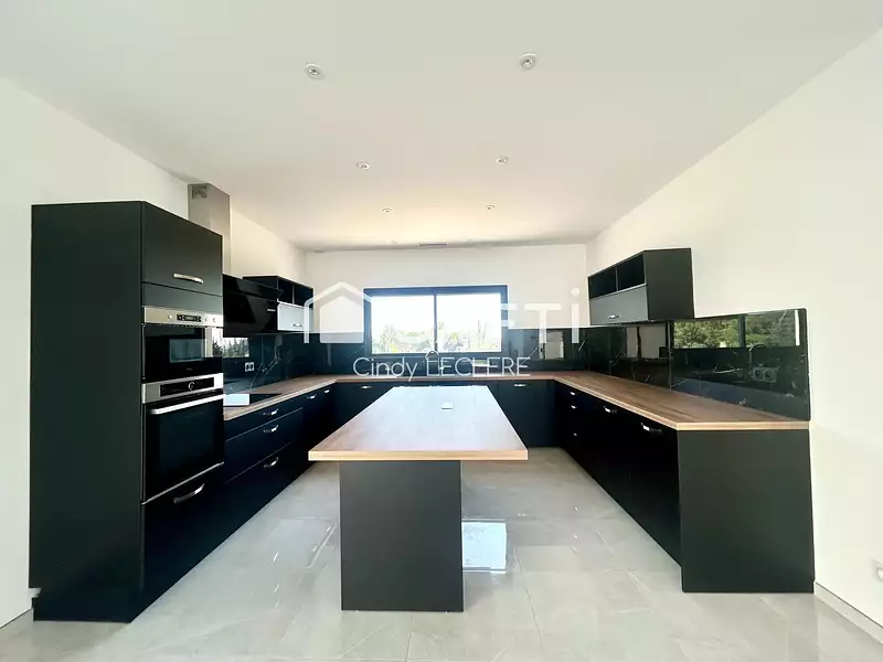 Maison, 144 m²