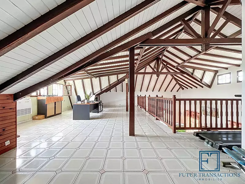 Maison, 218,53 m²