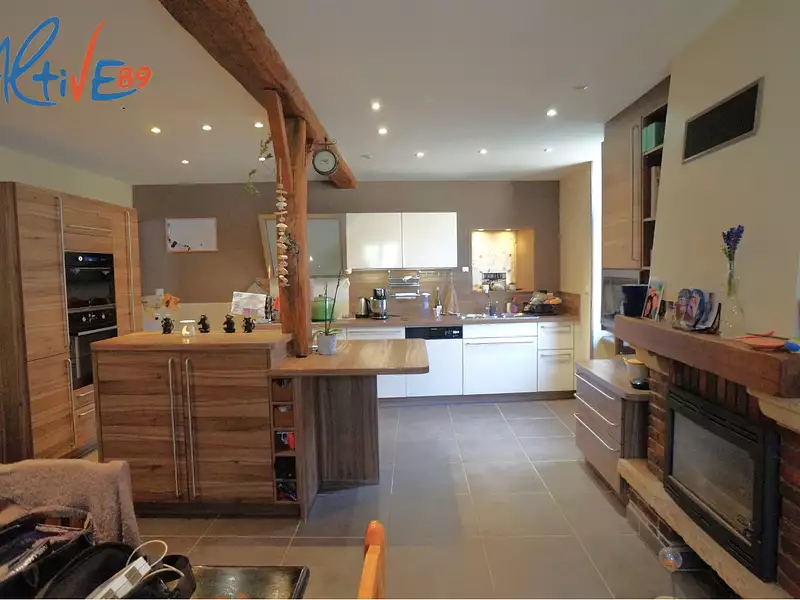 Maison, 166 m²