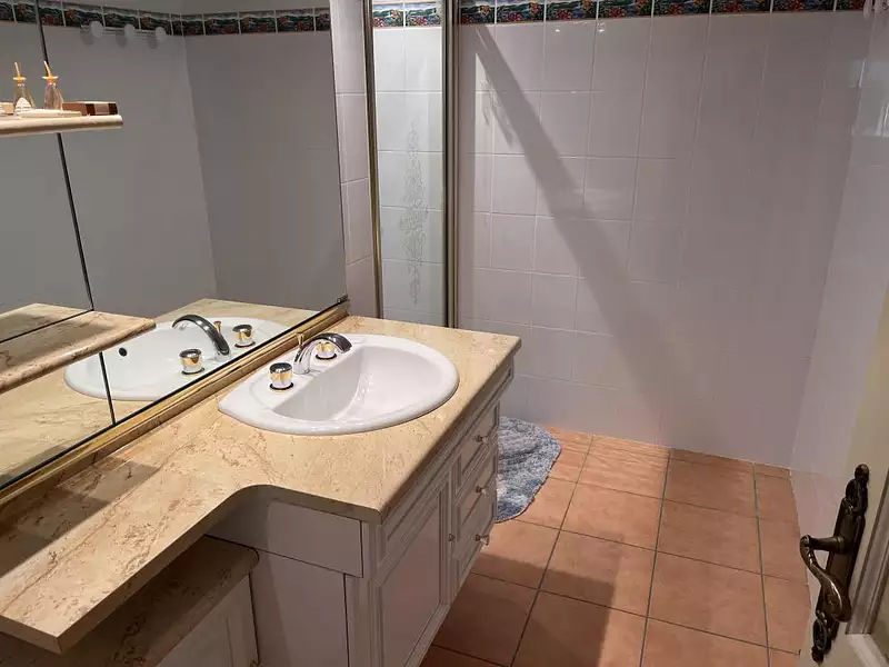 Maison, 400 m²