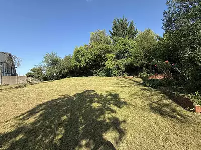 Terrain, 727 m²